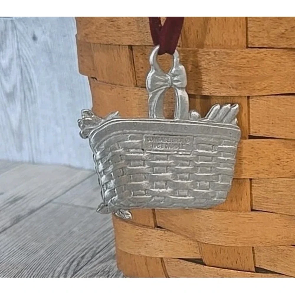 Longaberger Basket with Charm Vertical Handled 1993 Protector 10